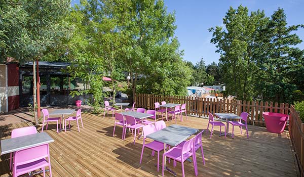 Le Paradis Campsite restaurant deck